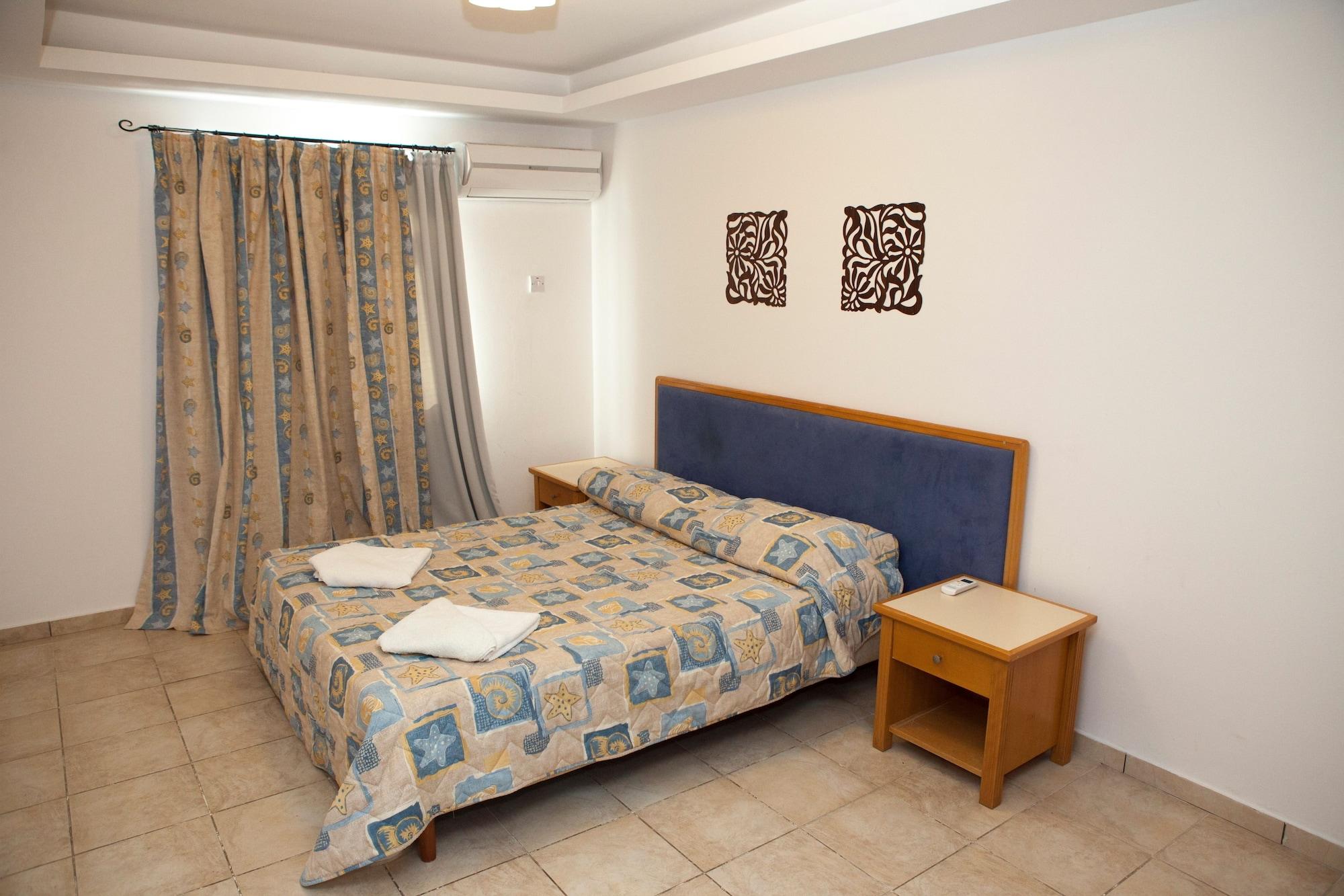 Alecos Hotel Apartments Пафос Экстерьер фото