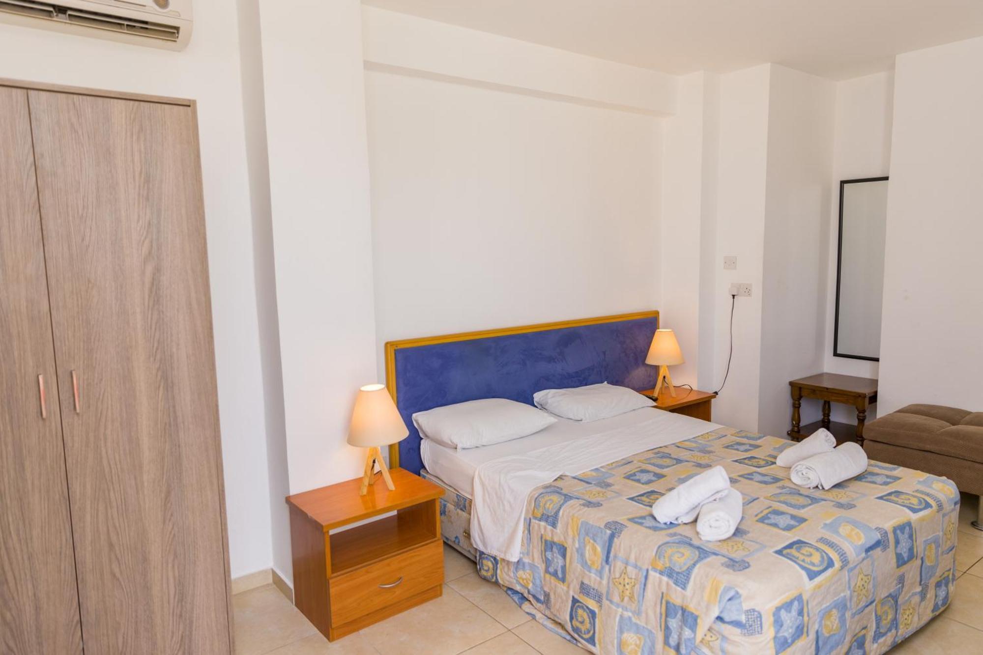 Alecos Hotel Apartments Пафос Экстерьер фото