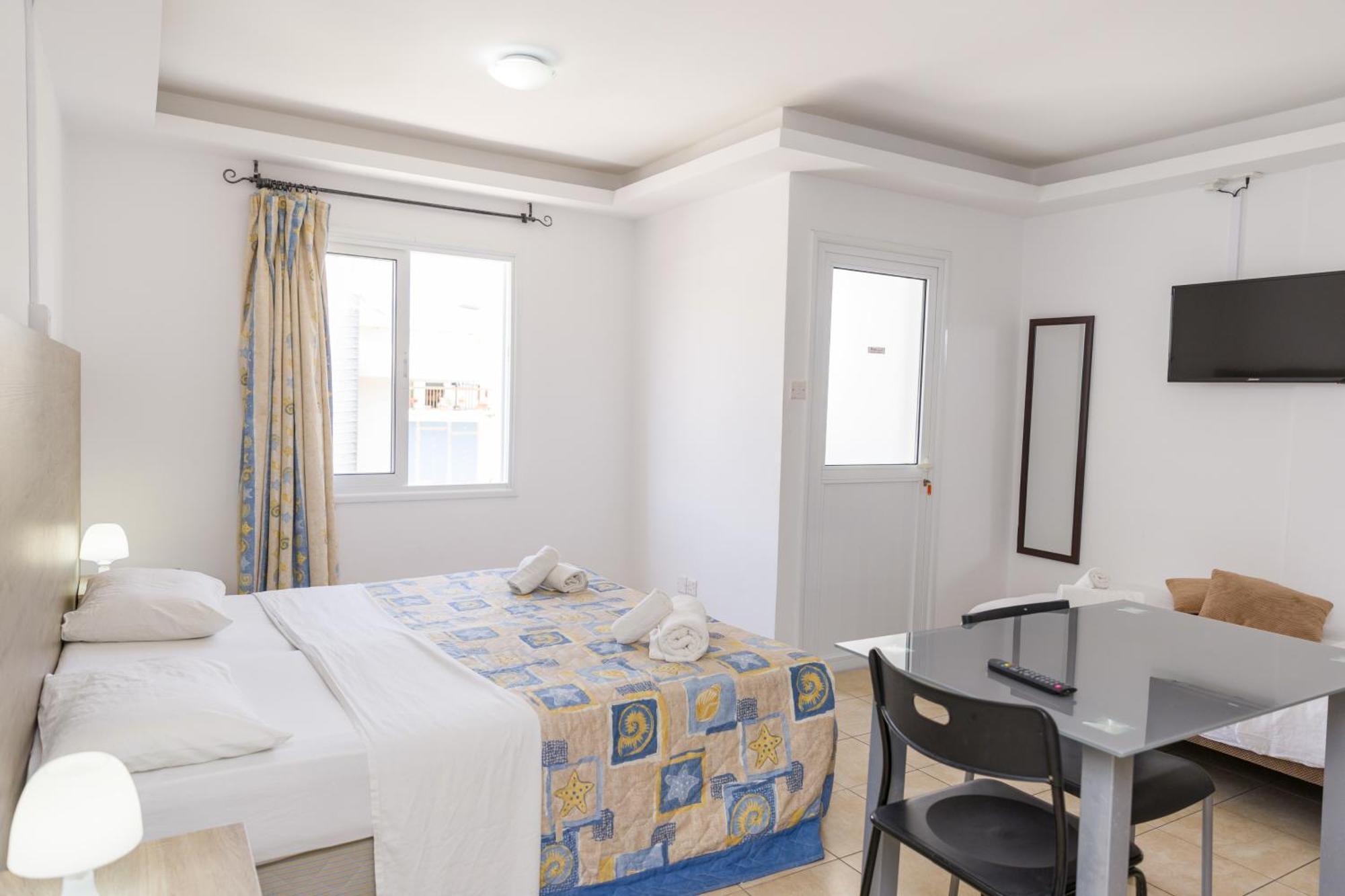 Alecos Hotel Apartments Пафос Экстерьер фото