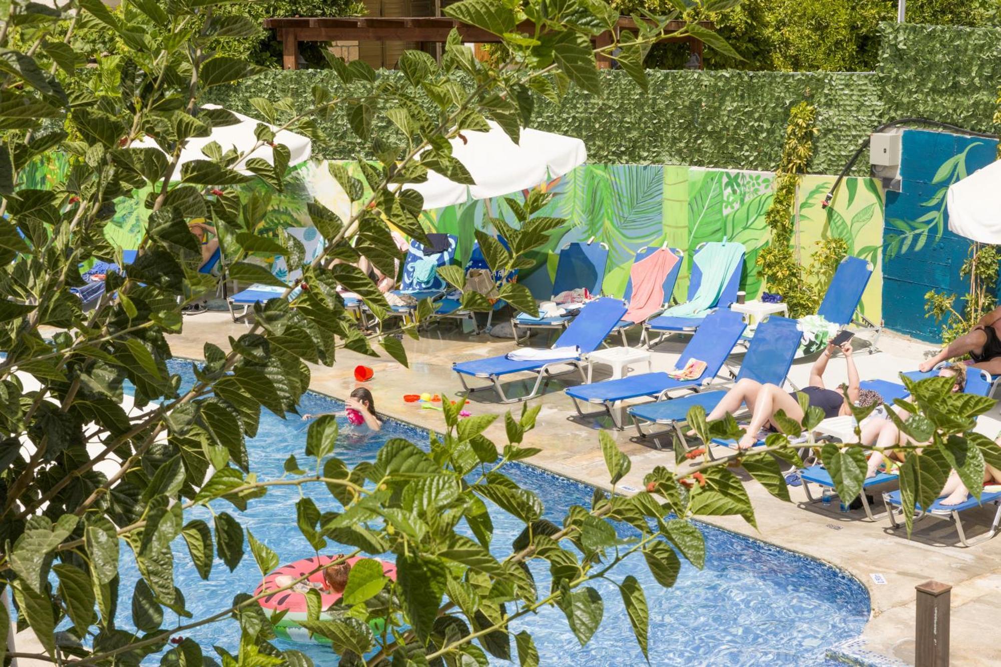 Alecos Hotel Apartments Пафос Экстерьер фото