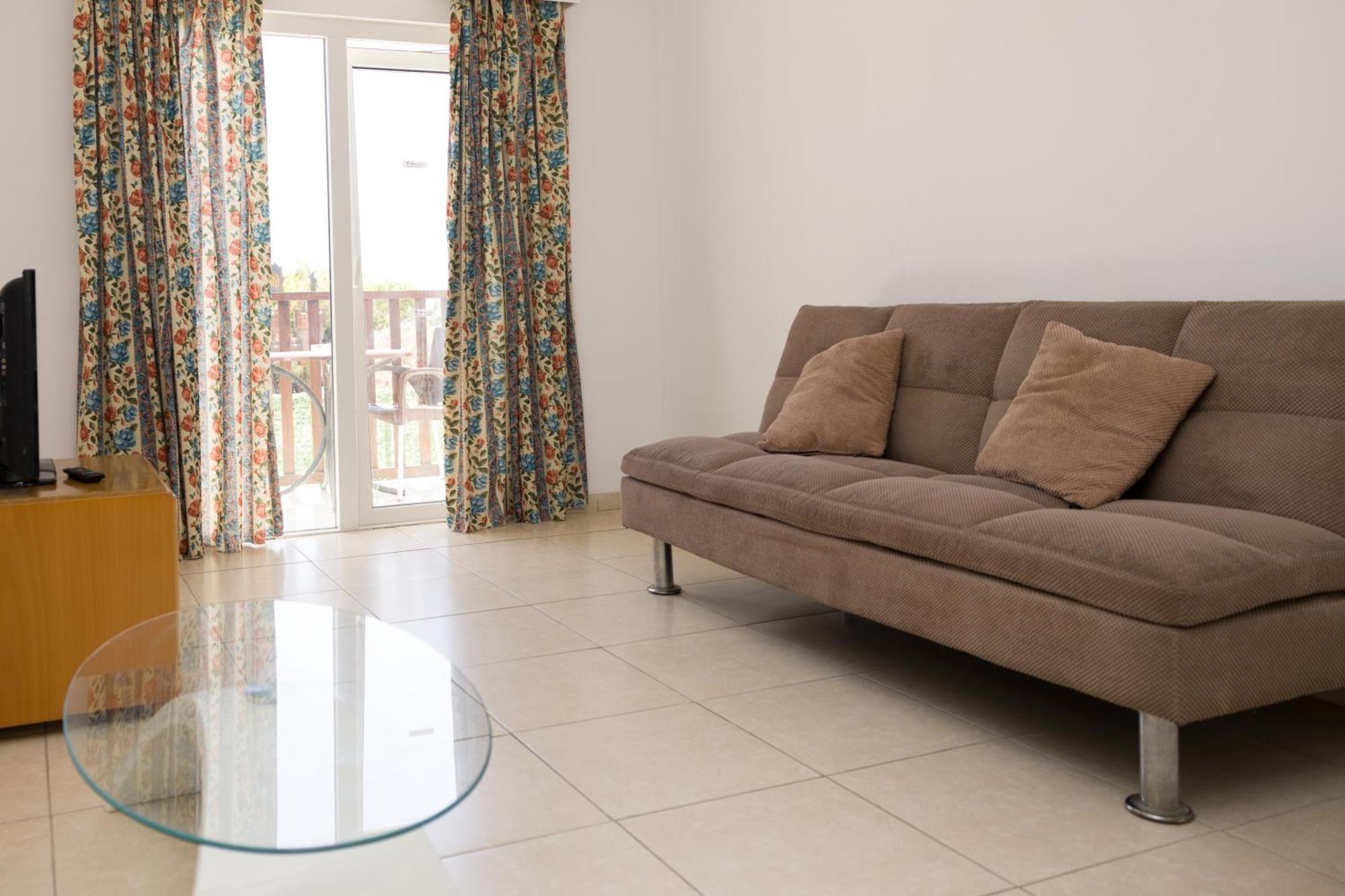 Alecos Hotel Apartments Пафос Экстерьер фото